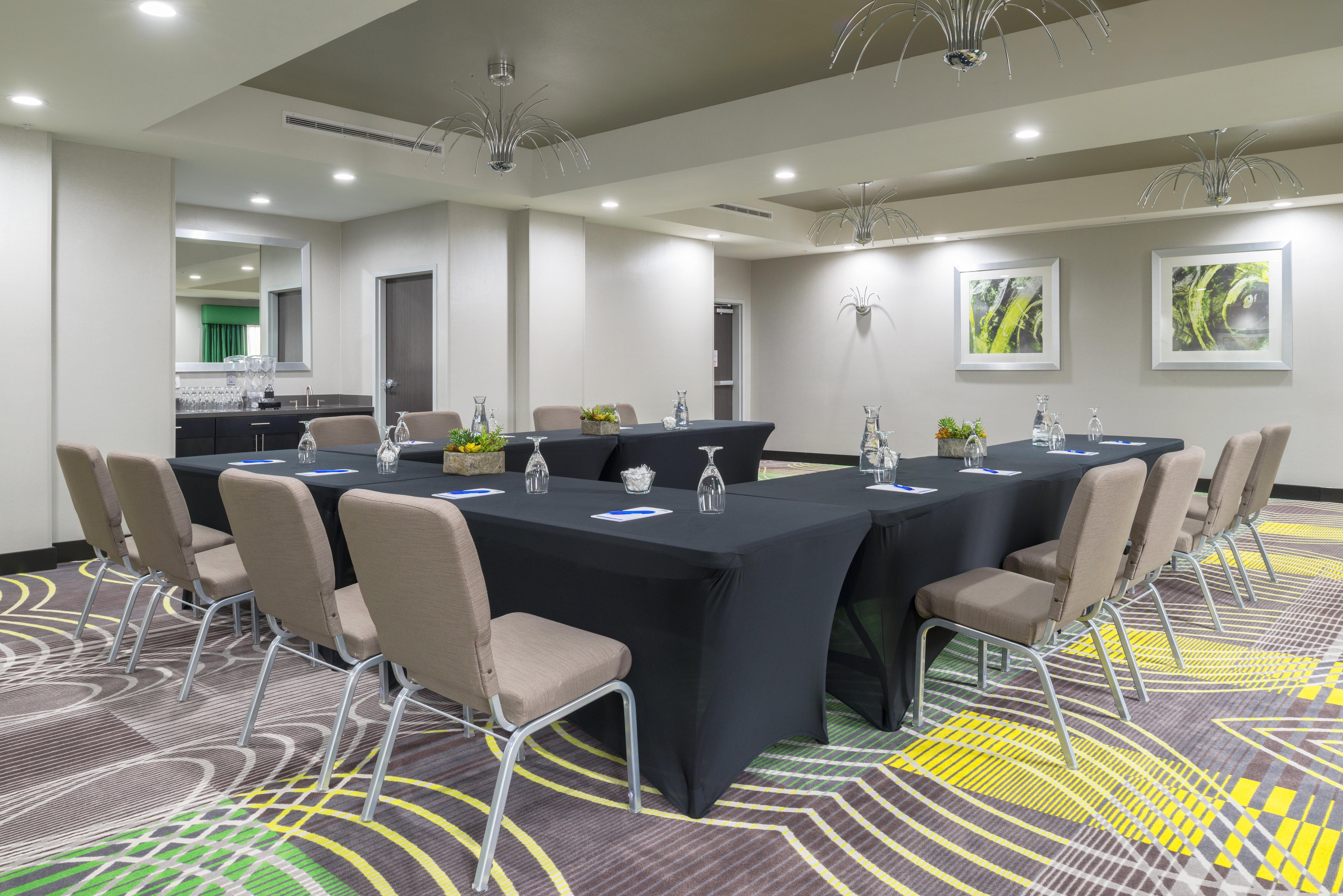 Holiday Inn Express And Suites Norman By Ihg Zewnętrze zdjęcie