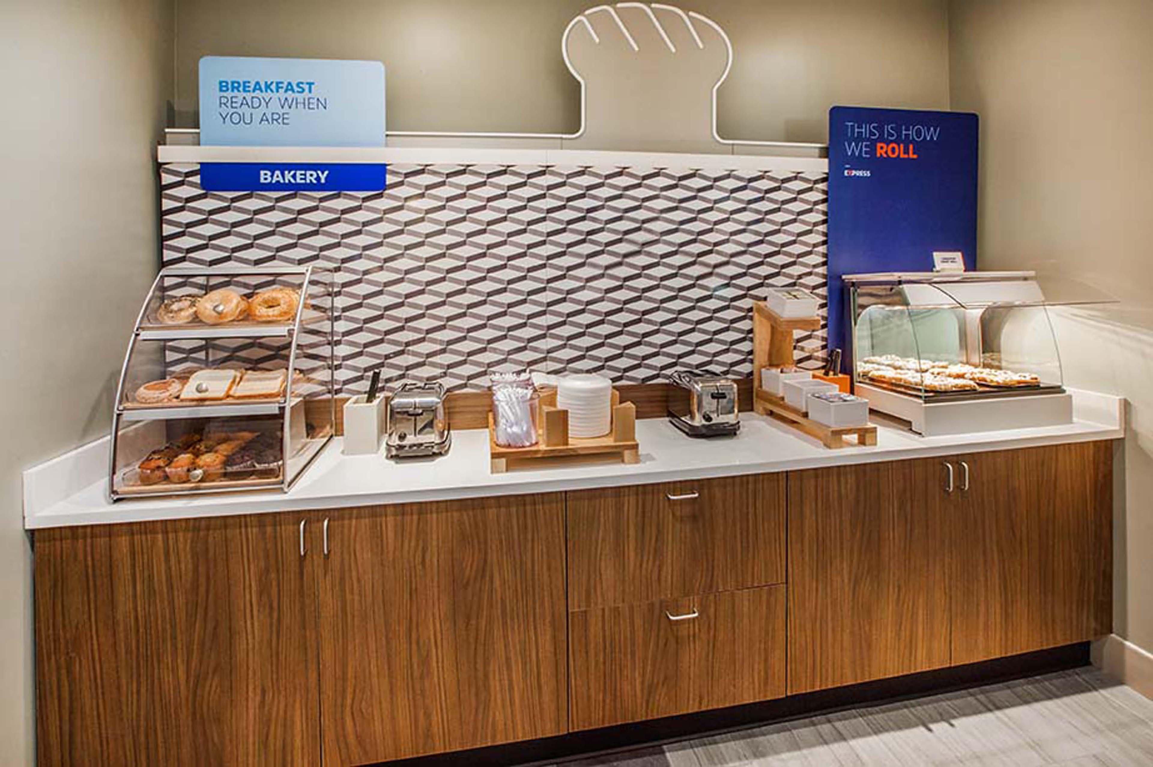 Holiday Inn Express And Suites Norman By Ihg Zewnętrze zdjęcie
